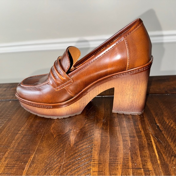 Kork-Ease Regina Brown Leather Platform Loafer Heel size 6 Never Worn - Picture 2 of 12